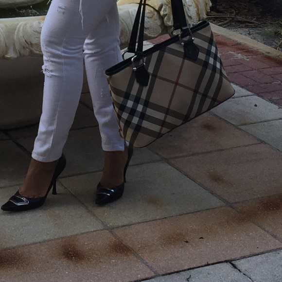 Burberry Set. Purse and matching wallet - Picture 3 of 8